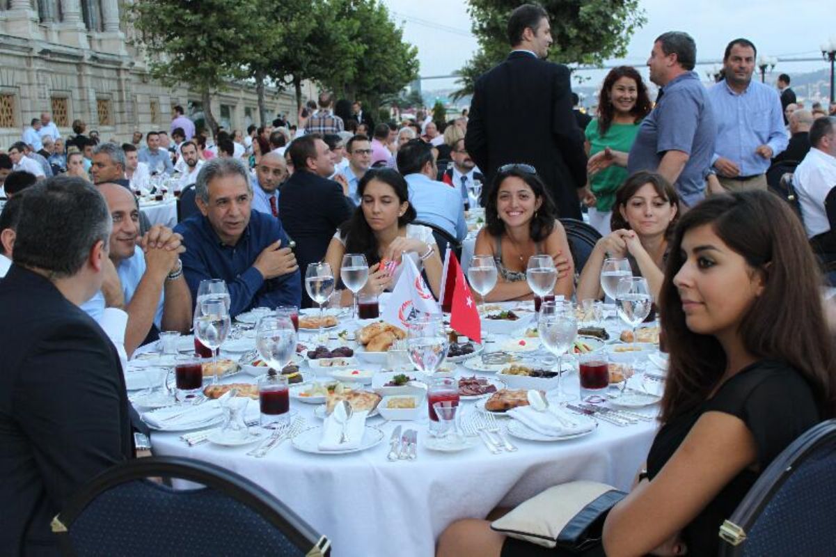 ÇIRAĞAN SARAYI İFTAR PROGRAMI
