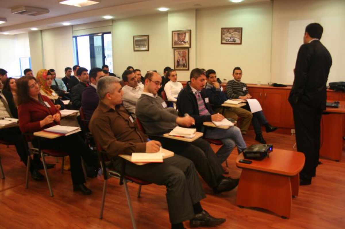 20 MART 2013 1. GRUP MÜŞTERI İLIŞKiLERi YÖNETiMi-EĞiTMEN YILMAZ PEKMEZCAN