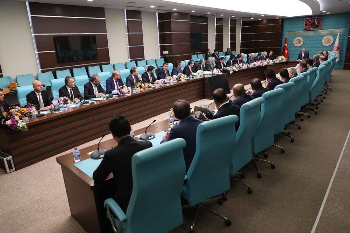 Ticaret Bakanımız Ömer Bolat' a Hayırlı Olsun Ziyareti