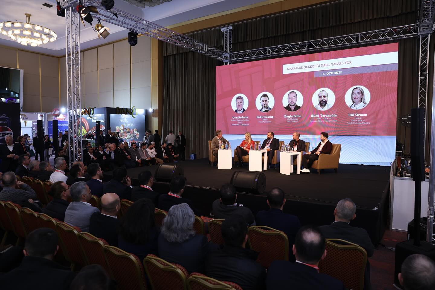 Markalar Geleceği Nasıl Tasarlıyor Paneli -  Rodoslu Marketing Solutions Kurucusu Cem Rodoslu
