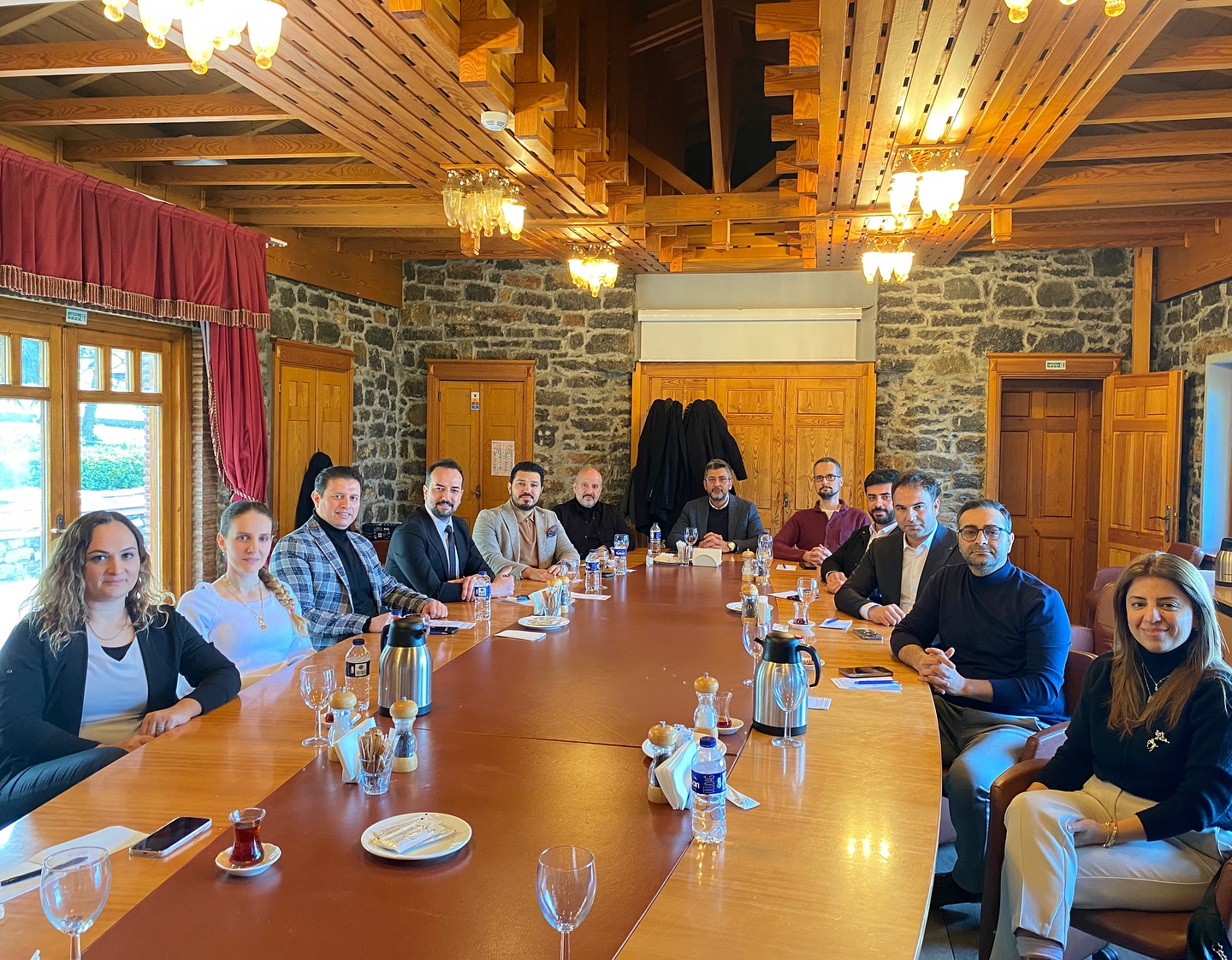 Perakende sektörü üzerine güncel konularda istişarede bulunuldu.