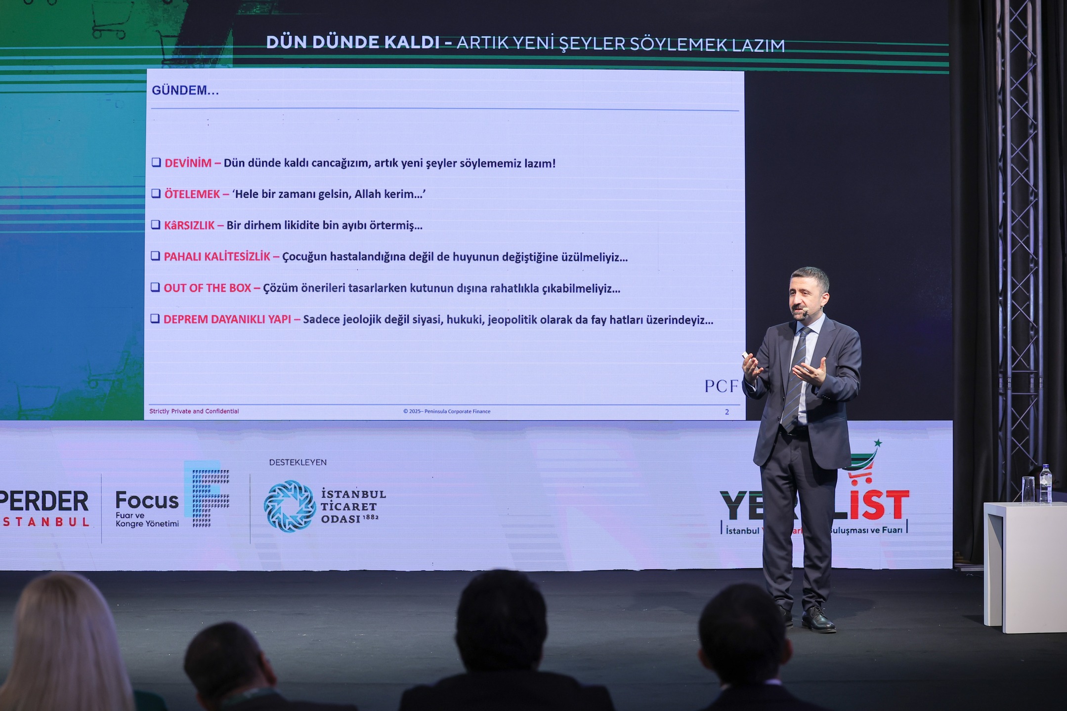 Peninsula Corporate Finance Kurucu Ortağı Fatih Keresteci, Yerelist 2025’te “Dün Dünde Kaldı: Artık Yeni Şeyler Söylemek Lazım” konuşmasında küresel değişim ve Türkiye ekonomisine dair değerlendirmelerde bulundu.