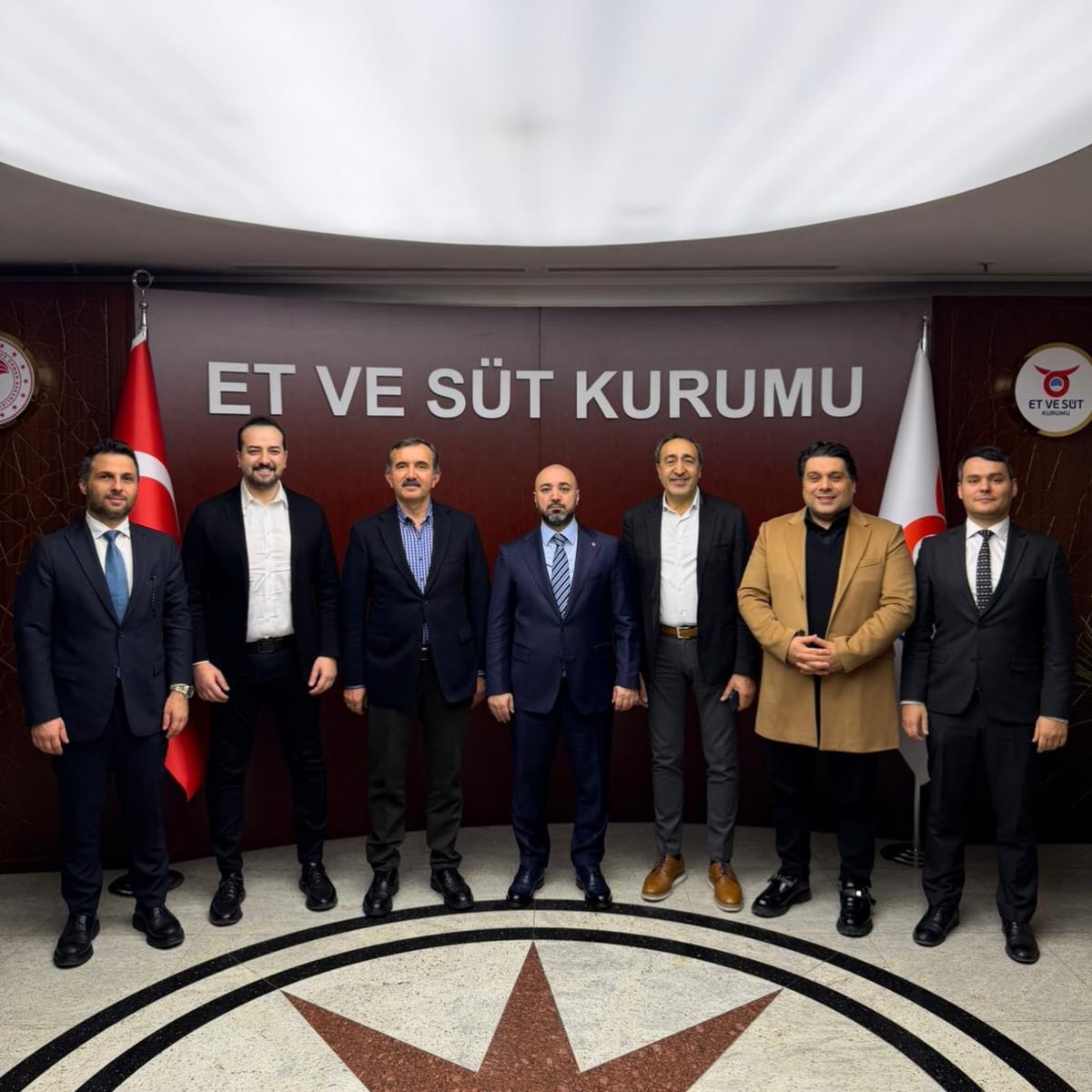 Başkanımız Rahmi Kartal ve İstanbul PERDER heyeti, Et ve Süt Kurumu Genel Müdürü Mücahid Taylan’ı Ankara’da ziyaret etti.