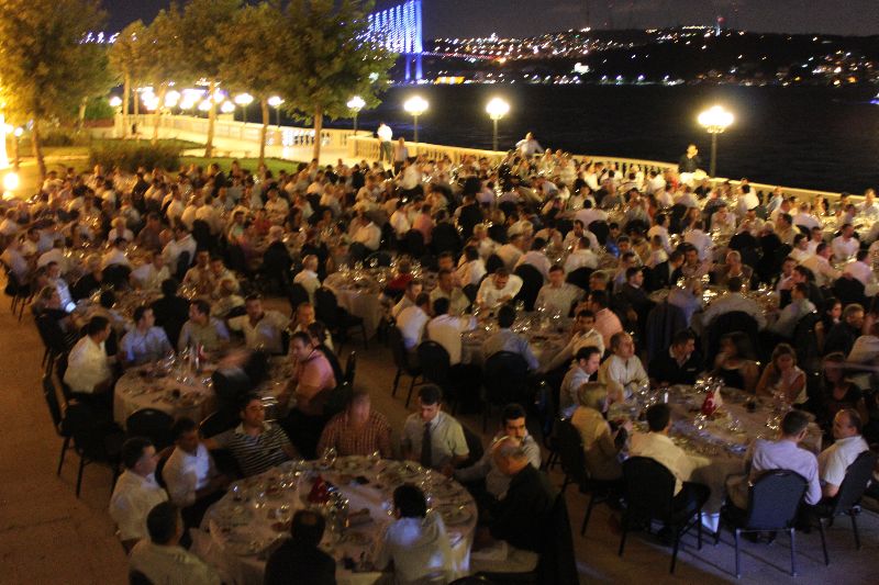 ÇIRAĞAN SARAYI İFTAR PROGRAMI