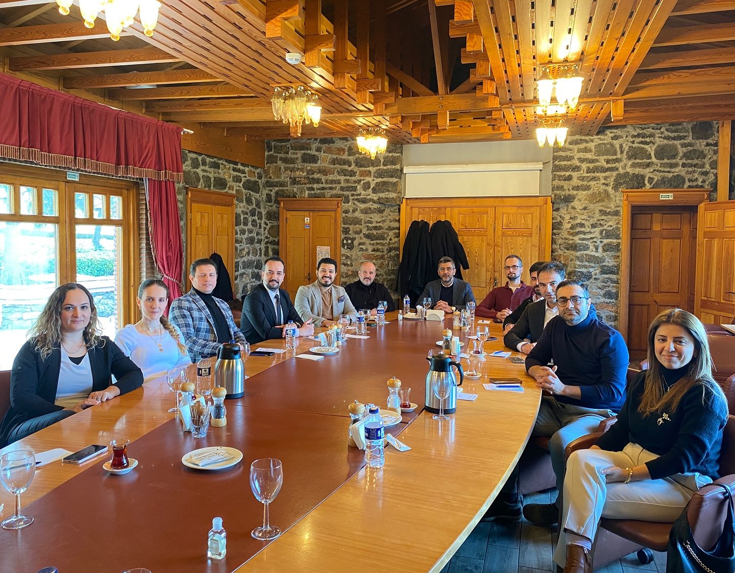 Perakende sektörü üzerine güncel konularda istişarede bulunuldu.