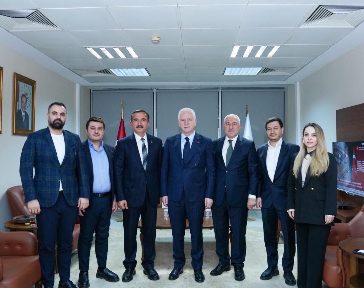 Başkanımız Rahmi Kartal liderliğindeki İstanbul PERDER heyeti olarak, İstanbul Valisi Davut Gül’ü makamında ziyaret ettik