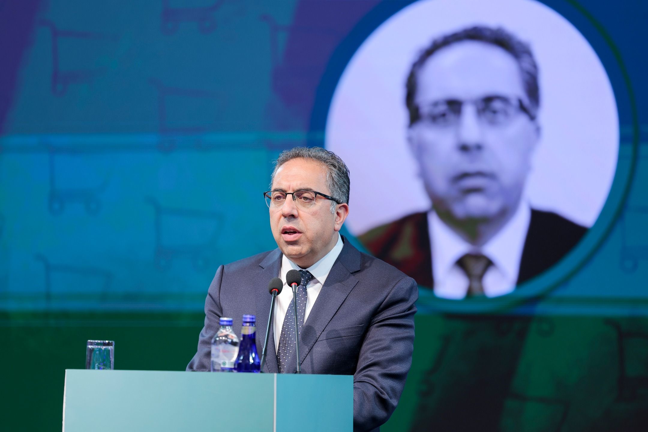 Tarım ve Orman Bakan Yardımcısı Prof. Dr. Ahmet Gümen, Yerelist 2025 açılış oturumunda perakende sektörü temsilcilerine hitap etti.