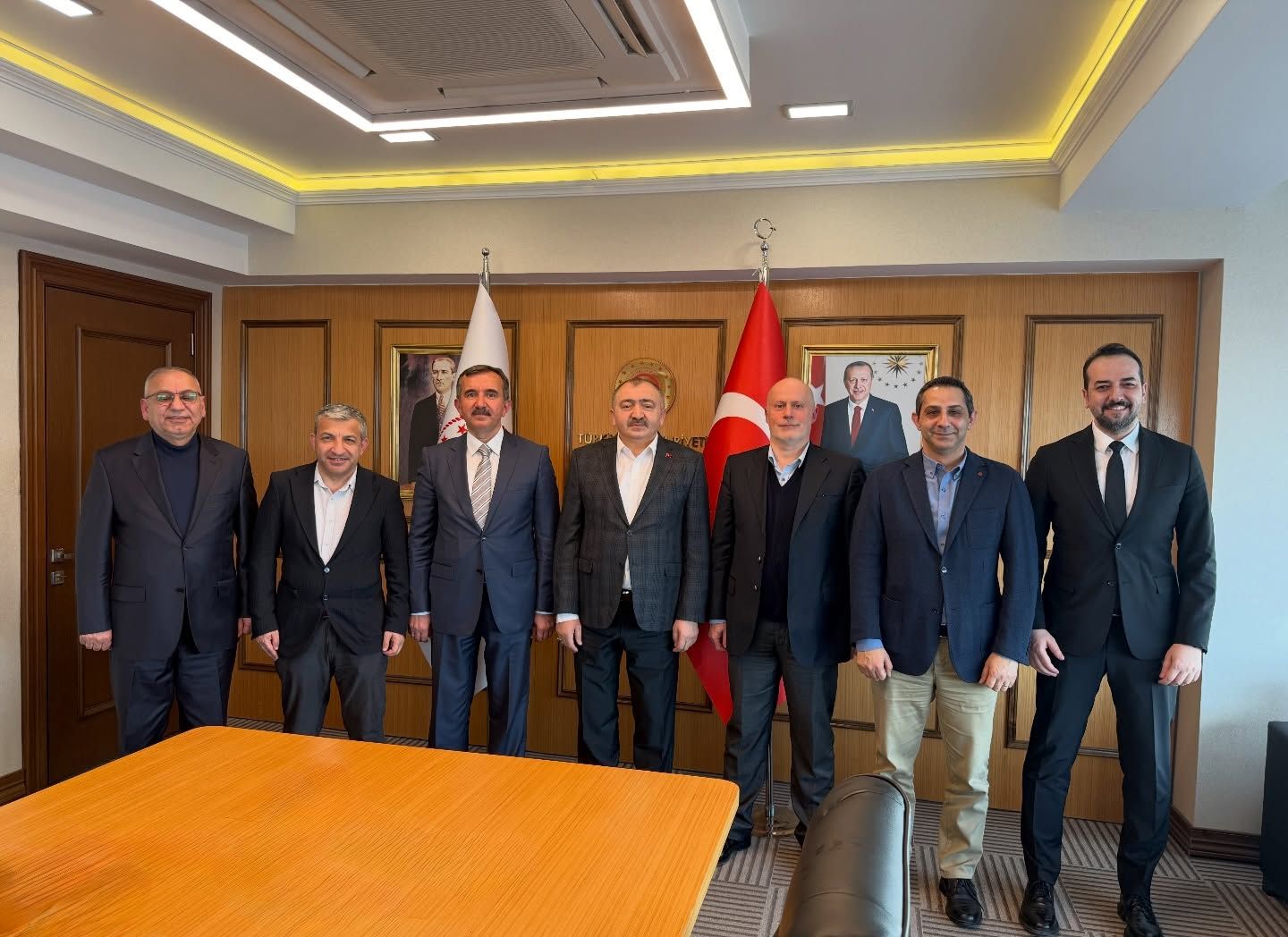 Ticaret İl Müdürü İsmail Menteşe’yi, İstanbul PERDER heyetimizle birlikte ziyaret ederek sektörümüze dair görüş ve önerilerimizi paylaştık.